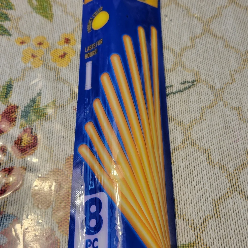 Glow Stick Party Pack - Yellow